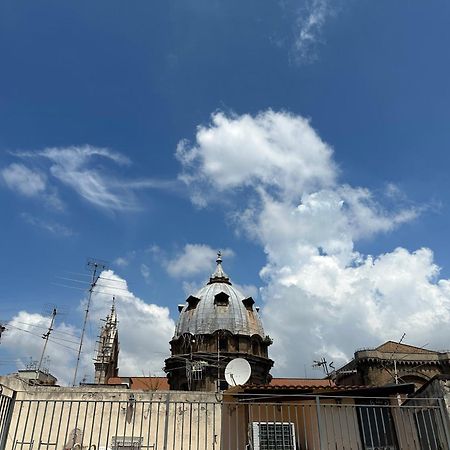Vista Cattedrale Villa Napoli Oda fotoğraf